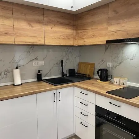 Divcinova B15 Apartment